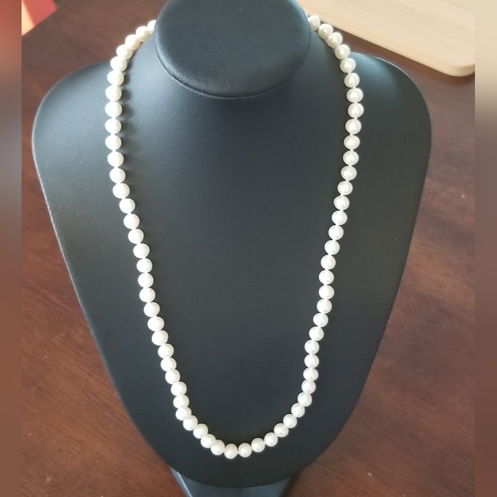 10KT Gold Pearl Necklace